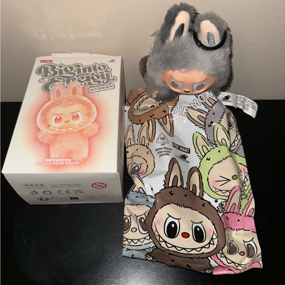 POPMART Labubu RARE Big into Energy the Secret ID,Open Box Confirmed - Picture 16 of 16